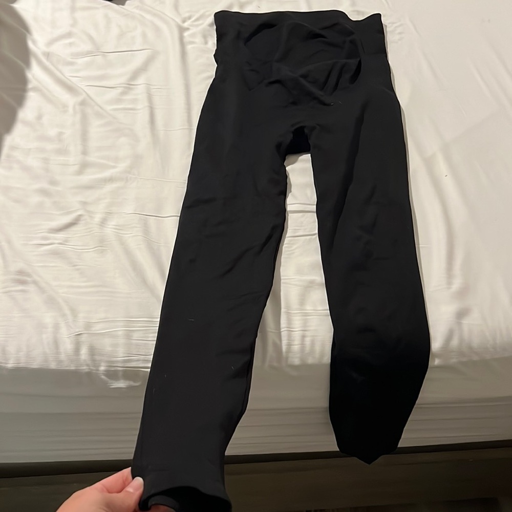 Medium blanqi maternity black leggings-great condition
